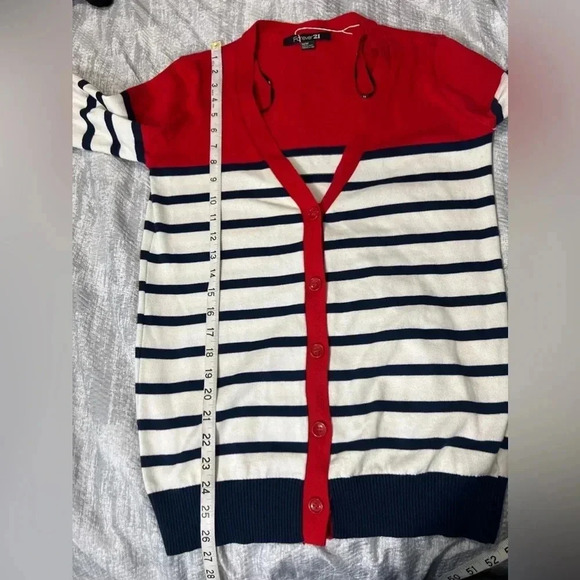 FOREVER 21 CARDIGAN SWEATER RED WJITE BLUE STRIPED BUTTON UP SIZE MEDIUM - Picture 6 of 8